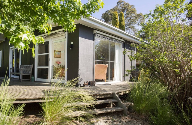 Dairy House @ Harvest Farm - Idyllic cottage surrounded with mountain views.