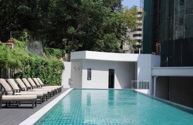 Damas Suites' Comfy 1 Bedroom Premier