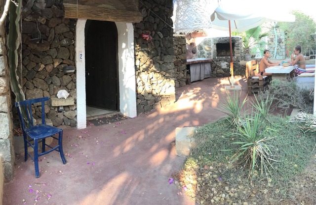 Dammuso style house with communal pool at competitive prices