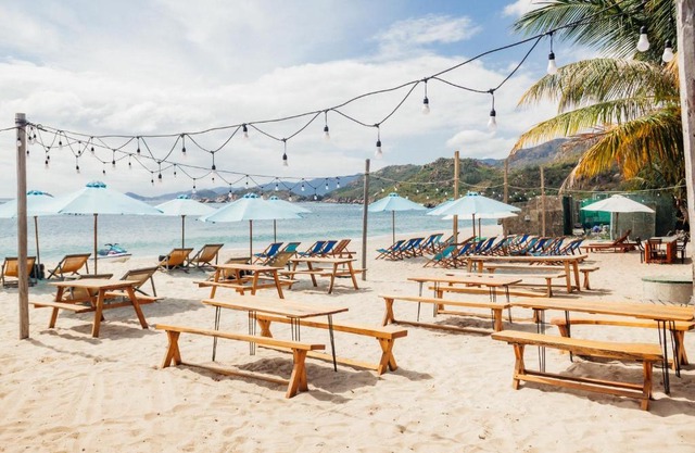 Dao Hoa Vang Villa Cam Ranh