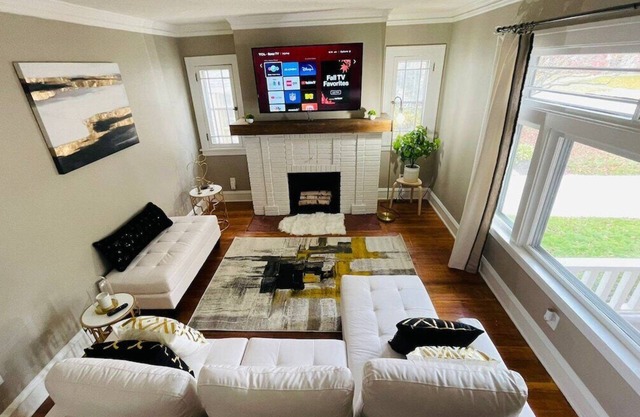 Dapper Delaware! Close to Fwy, 12 min to downtown