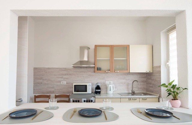 Das alte Haus - Three Bedroom Apartment, Sleeps 6