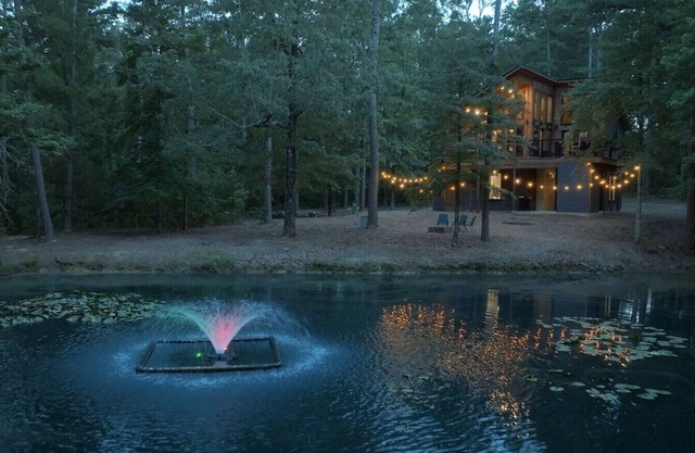 Dawn's Early Peak - Modern cabin w/birds-eye view
