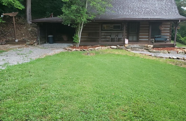 Daybreak Cabin located in Derby Indiana