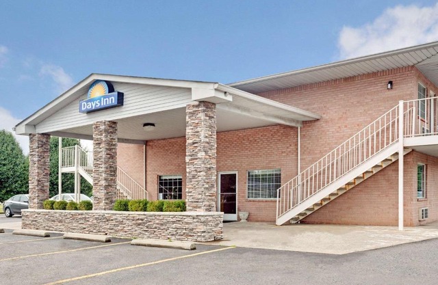 Days Inn by Wyndham Joelton/Nashville