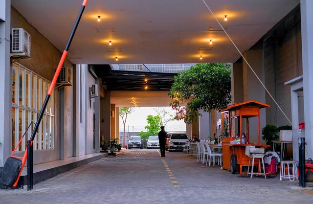 De La Charis Hotel by Waringin Hospitality