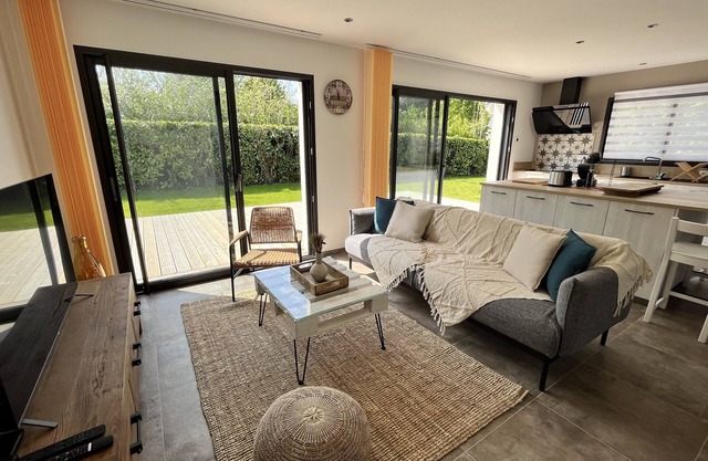 DEGEMER MAT! Cosy, Modern, 8 minutes from the beach
