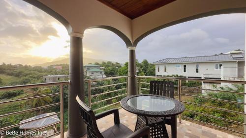 Deity Divine Suite - 12 min from UVF Airport