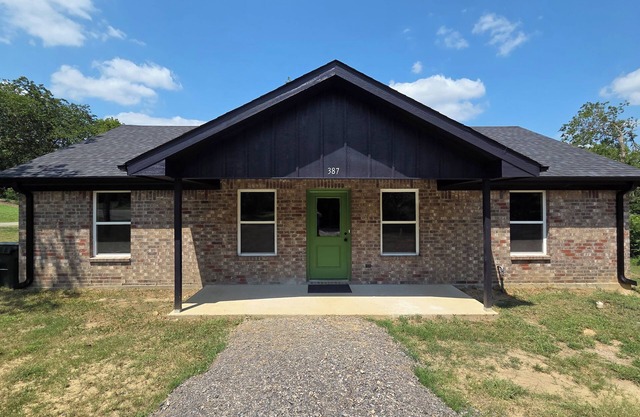 Delightful 3-bedroom house with AC in Atoka