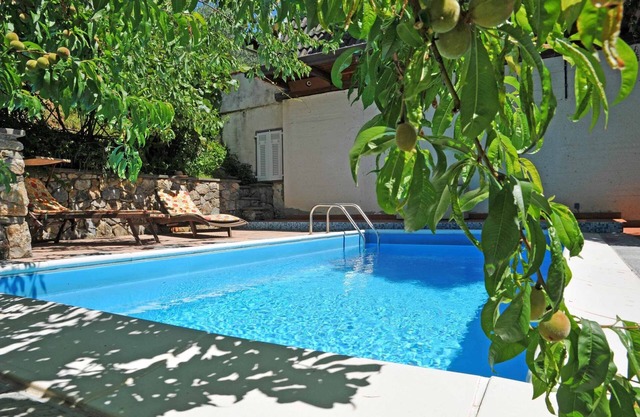 Delightful cottage with pool, WiFi, BBQ, Wood Oven, close beaches & Cinque Terre
