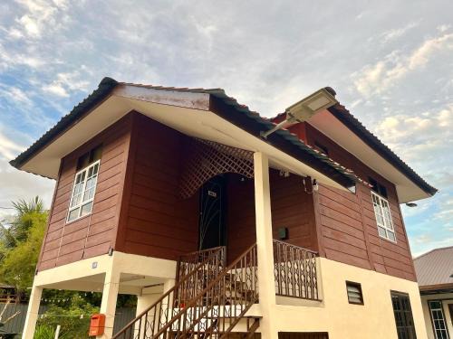 Delima Traditional House