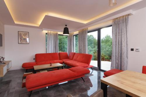 Deluxe Feliciano Apartments