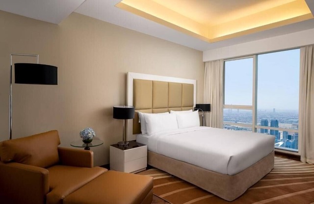 Deluxe Room Near Carrefour Supermarket by E R