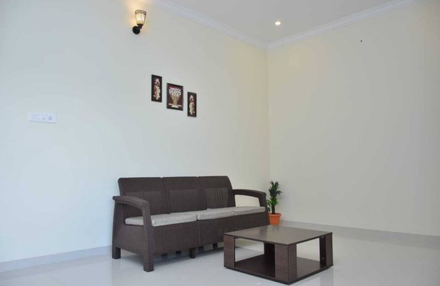 Deluxe Rooms - The Surrya Max Residency - Pollachi