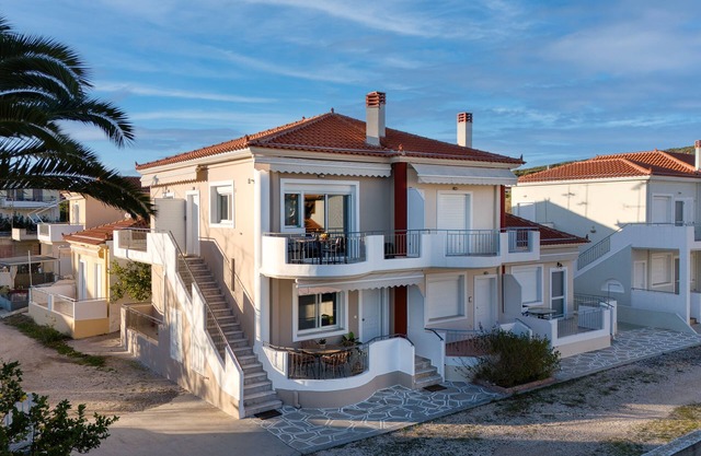 Deluxe Seaside House