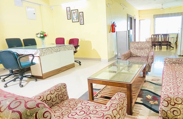 Deluxe Service Apartment 3 BHK City Centre