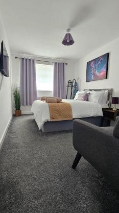 Deluxe Town Centre 2 Bedroom Apartment