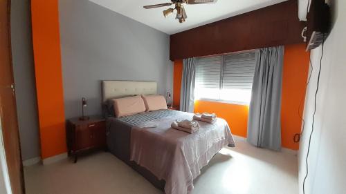 DEPARTAMENTO CENTRICO 2 DORMITORIOS CON COCHERA