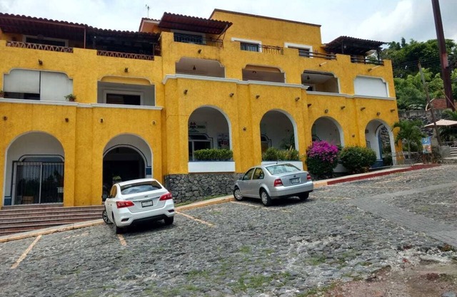 Departamento Cuernavaca, Paseo de Burgos Tres de Mayo tres personas