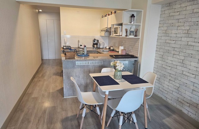 Dept. Central, safe, minutes from San Isidro, San Borja, Miraflores and Lima.