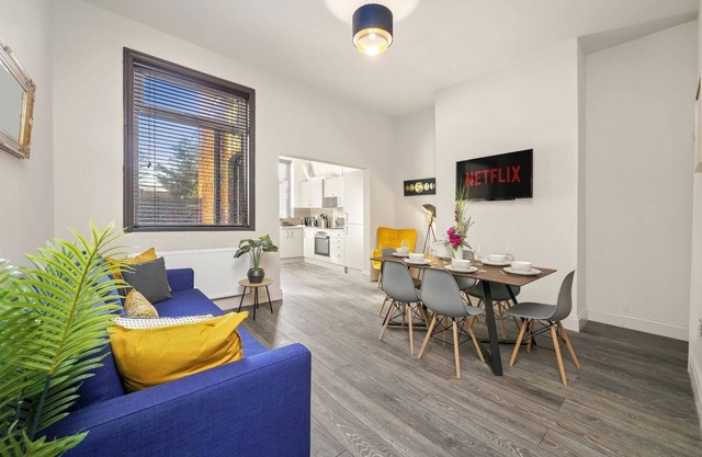 Desert Orchid Cottage by Stone Pit Apartments
