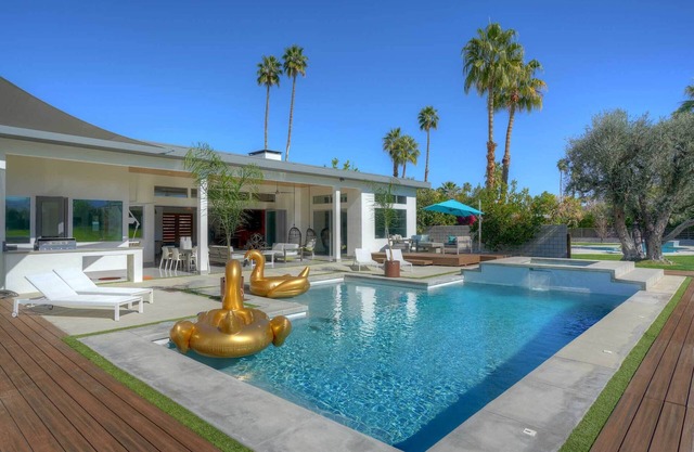 Desert Serenity -As Seen on TV! A&E's VACATION RENTAL POTENTIAL
