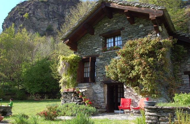 Detached 3½-room rustico with spacious and well-kept garden plot