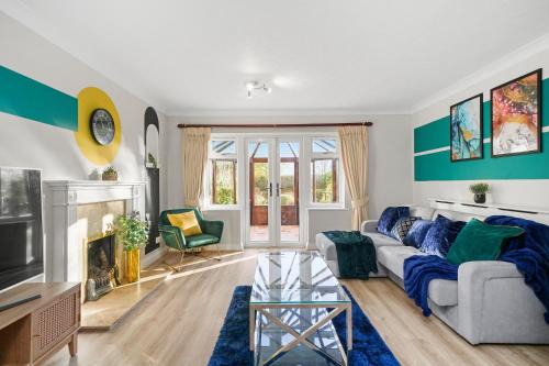 Detached 6 Bedroom Cambridgeshire Abode - Pets