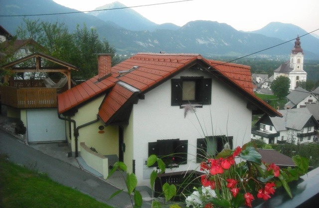 Detached Alpine Cottage With View Of mountains and Bled Castle