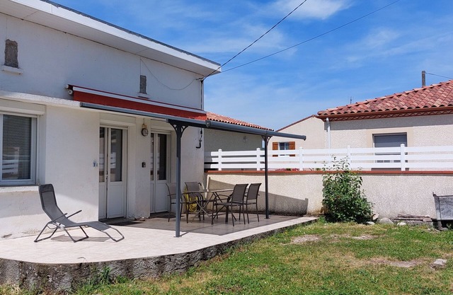 Detached house with garden, quiet location