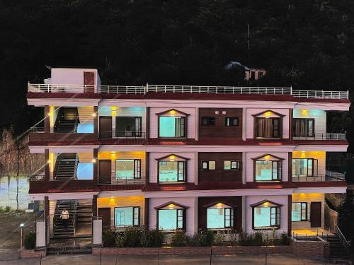 Dev Bhoomi Homestay