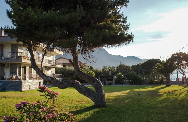Diakopto beachfront, extra comfort 2BR apartment (Punda Beach)
