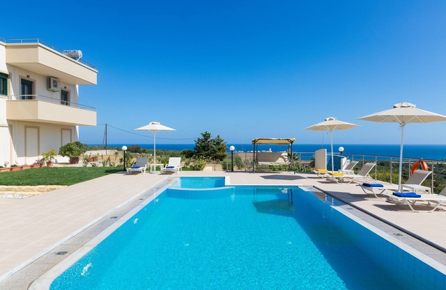 Diamantis Villa, Serene Oasis with SeaViews