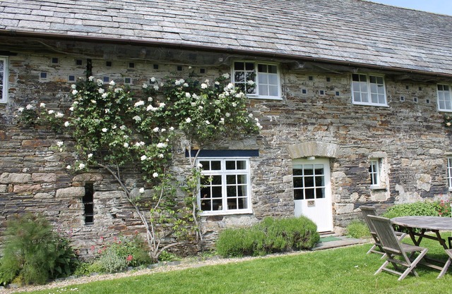 DICK COTTAGE, pet friendly, country holiday cottage in Blisland