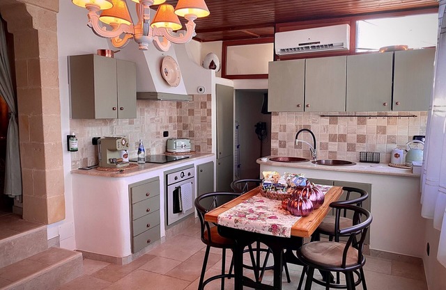 Dimore Deluxe nel Cuore del Borgo Santi Medici.ideale per Famiglie. Pet-friendly