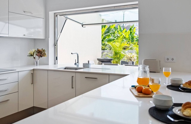 Diogo House w/Fantastic View - By Wehost