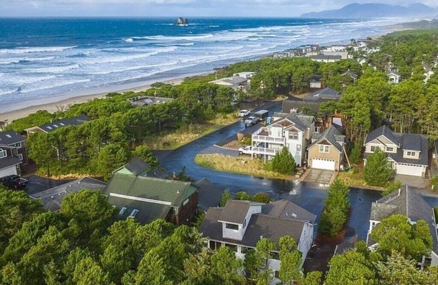 Direct Beach Access, 4,500 sq. ft., Renovated, Elegant, Great for Entertaining