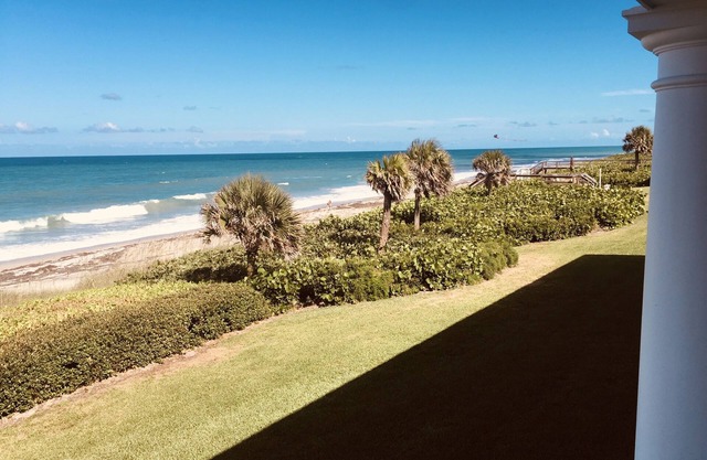 Direct Ocean front condo
