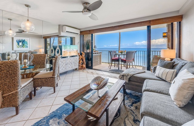 Direct Oceanfront Condo in Kaanapali! Renovated & Air Conditioned! Amazing Views