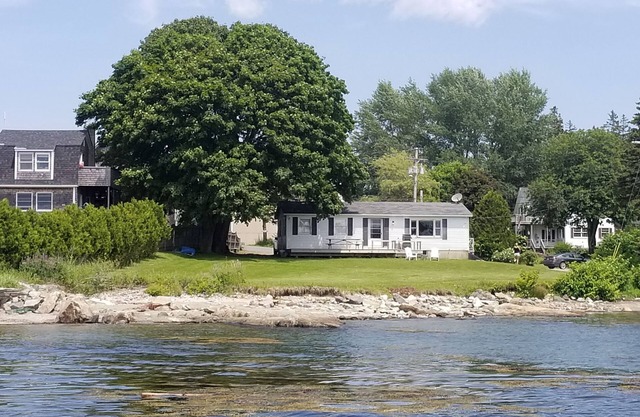Direct waterfront home