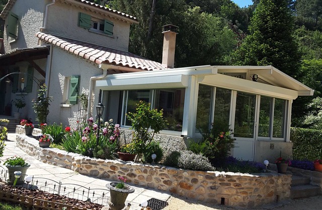 DISCOVER THE CEZE AND ITS PARTICULARITIES