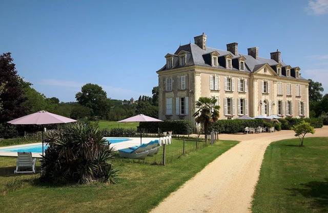 Discover the Loire Valley . and sleep in a Loire Château: Suite at La Mothaye