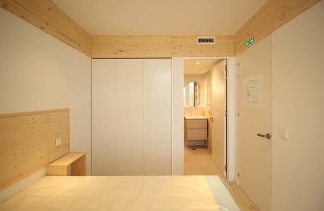 Discover Tudela from the comfort of a new and cozy apartment!