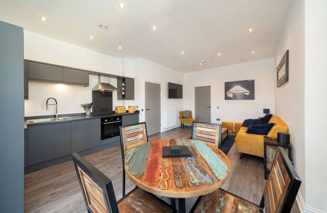 Dockside Apartment