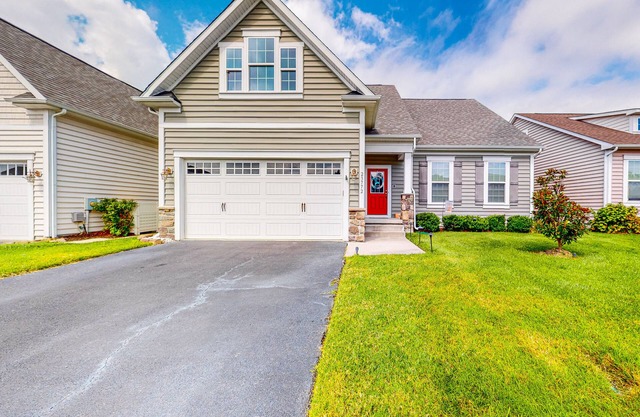 Dog-friendly Millville by the Sea home with large yard, porch, grill, AC, & WiFi