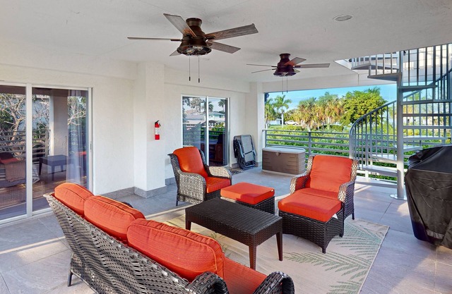 Dog-friendly single-level condo with furnished patio, rooftop, & washer/dryer