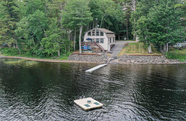 Dogs Welcome Peaceful Point Eddington ME, Near Acadia National Park & Bar Harbor