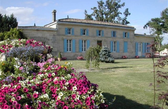 Domaine de Naudon mansion