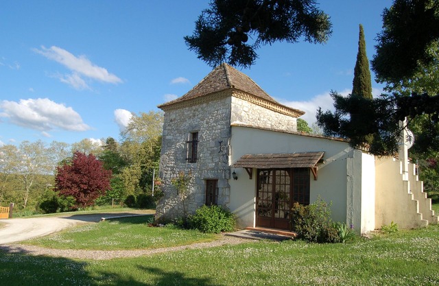 Domaine de Pemontier - Le Pigeonnier (sleeps 4 in 2 bedrooms)