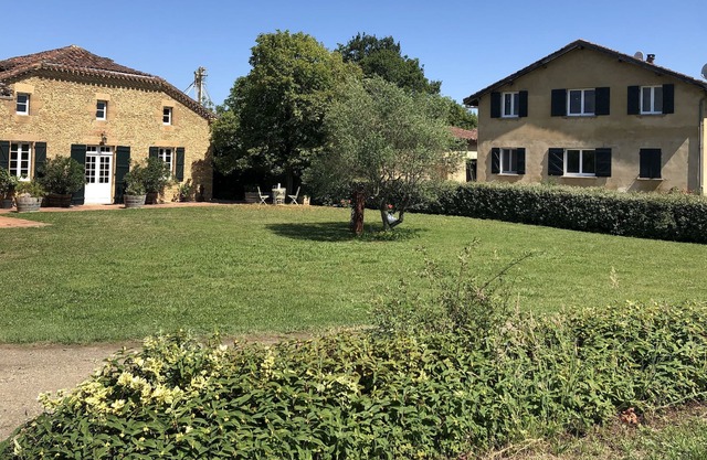 Domaine De Vibois - Ground floor apartment between vineyards, woods and swimming pool